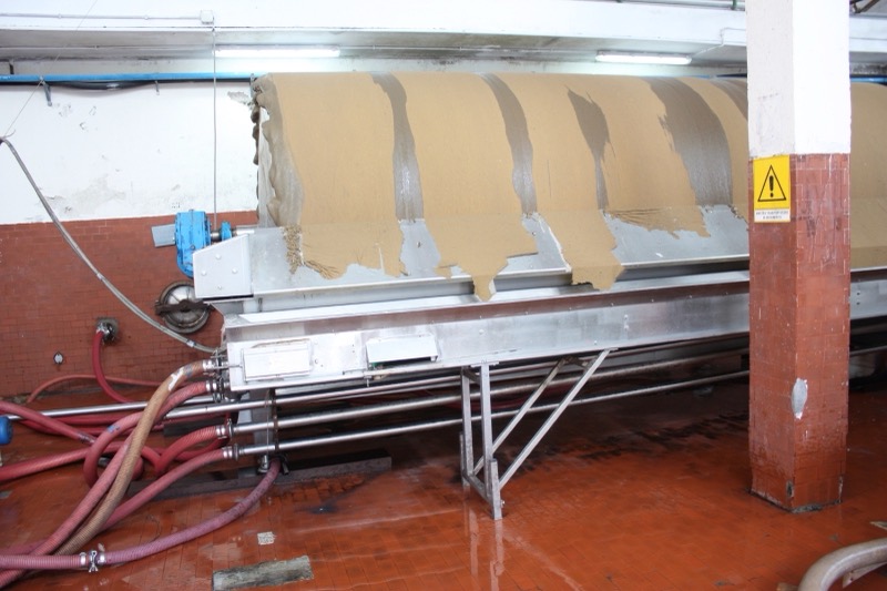Lớp bánh lọc diatomite